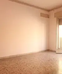 Viale Tica Appartamento 3 vani piano 1 Viale Tica Appartamento 3 vani piano 1