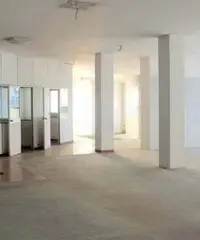 Varedo (MB)-Immobile Commeciale / Residenziale Varedo (MB)-Immobile Commeciale / Residenziale