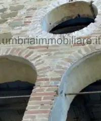 Palazzo circa mq. 1052 vic Perugia Palazzo circa mq. 1052 vic Perugia