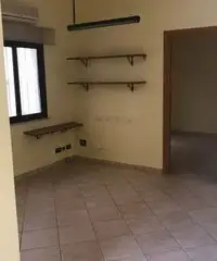 Locale uso ufficio Locale uso ufficio