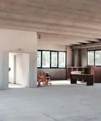 ALBESE con CASSANO (CO) - CAPANNONE - 1.232 mq