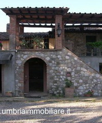Casale in vendita vic Marsciano e Perugia