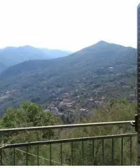 Privato vende immobile indipendente Privato vende immobile indipendente