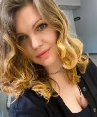 Yuliya, 37 anni