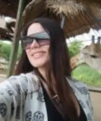 Lara, 31 anni Lara, 31 anni