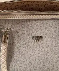 Borsa GUESS ORIGINALE usata due/tre volte