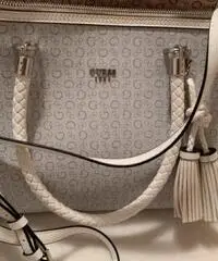 Borsa GUESS ORIGINALE usata due/tre volte