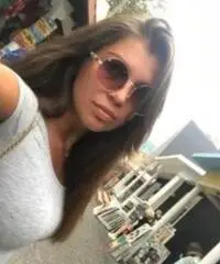 Ciao qui è un sincero e una signora più rispettoso in cerca di un marito sincero