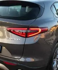 Alfa romeo stelvio q4 executive 2.2 210cv iva Alfa romeo stelvio q4 executive 2.2 210cv iva