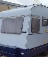 Roulotte 5 posti letto bagno porta bici e veranda