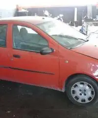 Fiat Punto 1.9JTD ELX a 400 euro