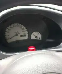 Ford ka 14 benzina grigia, a pezzi di ricambio