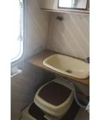 Camper mansardato Pilote piccolo Camper mansardato Pilote piccolo