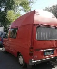 Camper puro 2000 a benzina con impianto a GPL Camper puro 2000 a benzina con impianto a GPL