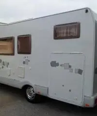 Roller Team Garage 6 posti letto clima gomme nuove Roller Team Garage 6 posti letto clima gomme nuove