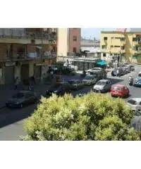 Singola x studentesse via Diocleziano Fuorigrotta