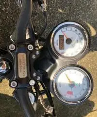 Triumph Thruxton 900 - 2005