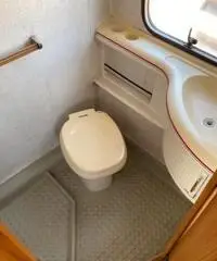 CAMPER POKER 106 FORD2.5D DEL 1993 POSTI letto 5 CAMPER POKER 106 FORD2.5D DEL 1993 POSTI letto 5