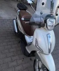 Beverly 300