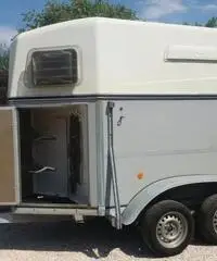 Trailer per 2 cavalli Marca Bockmann