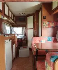 Camper mansardato