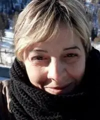 Operaia e custode Operaia e custode