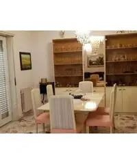 Ampio 6 vani terrazzo 2 posti auto- via Torino Ampio 6 vani terrazzo 2 posti auto- via Torino