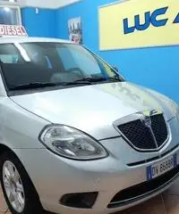 Lancia ypsilon 1.3 multijet 75cv 55kw 2008 Lancia ypsilon 1.3 multijet 75cv 55kw 2008