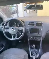 VOLKSWAGEN Polo 5ª serie - 2015