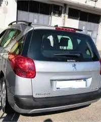 PEUGEOT 207 sw 1.4 energie certificata 1 proprieta PEUGEOT 207 sw 1.4 energie certificata 1 proprieta