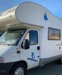 Camper super accessoriato Camper super accessoriato