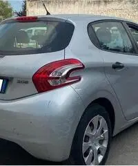 Peugeot 208.- 1.0 gpl garantita unico proprietario Peugeot 208.- 1.0 gpl garantita unico proprietario