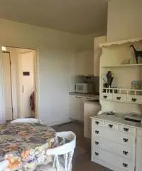 Al primo e ultimo piano con ampio solarium Al primo e ultimo piano con ampio solarium