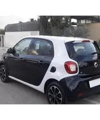 SMART forfour Passion 1.0 Benz. 2015 - Km 38195 SMART forfour Passion 1.0 Benz. 2015 - Km 38195
