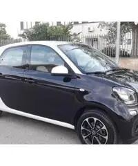 SMART forfour Passion 1.0 Benz. 2015 - Km 38195 SMART forfour Passion 1.0 Benz. 2015 - Km 38195