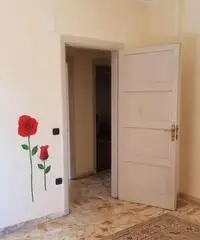 Luminoso 130mq in Piazza Crispi Luminoso 130mq in Piazza Crispi