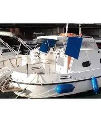 Barca cabinata 6.4 metri Barca cabinata 6.4 metri