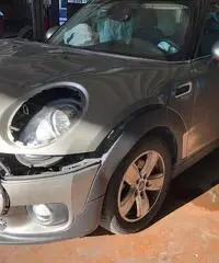 Compro auto incidentate t 3355609958