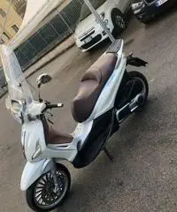 Piaggio Beverly 300 - 2011 Piaggio Beverly 300 - 2011