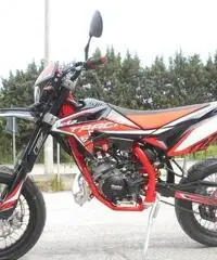 Beta RR Motard 50 TRACK E4 BLACK R Beta RR Motard 50 TRACK E4 BLACK R