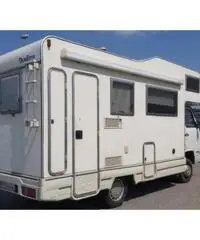 Nissan camper 6 posti, 130.000 km - 1999 Nissan camper 6 posti, 130.000 km - 1999