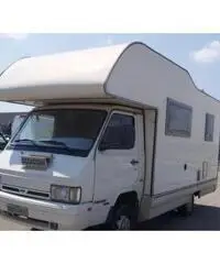 Nissan camper 6 posti, 130.000 km - 1999 Nissan camper 6 posti, 130.000 km - 1999