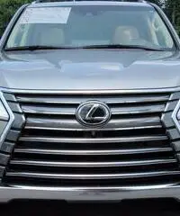 LEXUS LX 570 SUV Gulf Specs 2019 (Silver) URGENT SALE