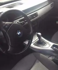 Auto BMW 320 Futura - Napoli