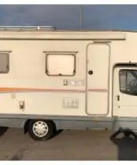 Camper Ford transit 2.5 aspirato diesel 6 posti