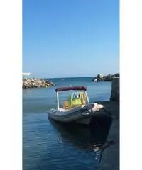 Gommone più motore e diritto di ormeggio