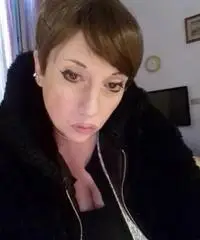 Addetta pubblici esercizi Addetta pubblici esercizi
