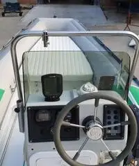 Gommone lomac 520 anno 2001 Gommone lomac 520 anno 2001
