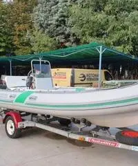 Gommone lomac 520 anno 2001 Gommone lomac 520 anno 2001