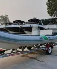 Gommone lomac 520 anno 2001 Gommone lomac 520 anno 2001